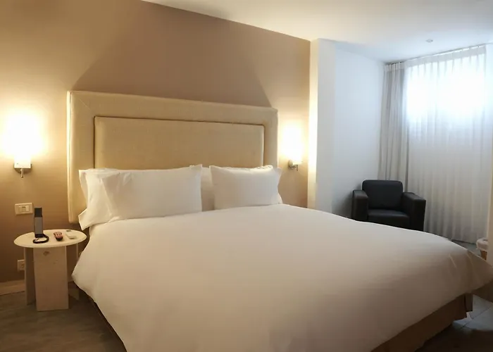Country International Hotel